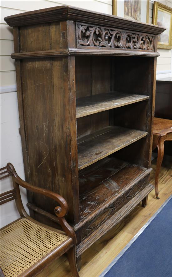 Oak open bookcase W.121cm.